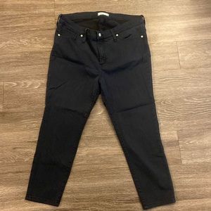 Black ankle crop Madewell jeans size 34